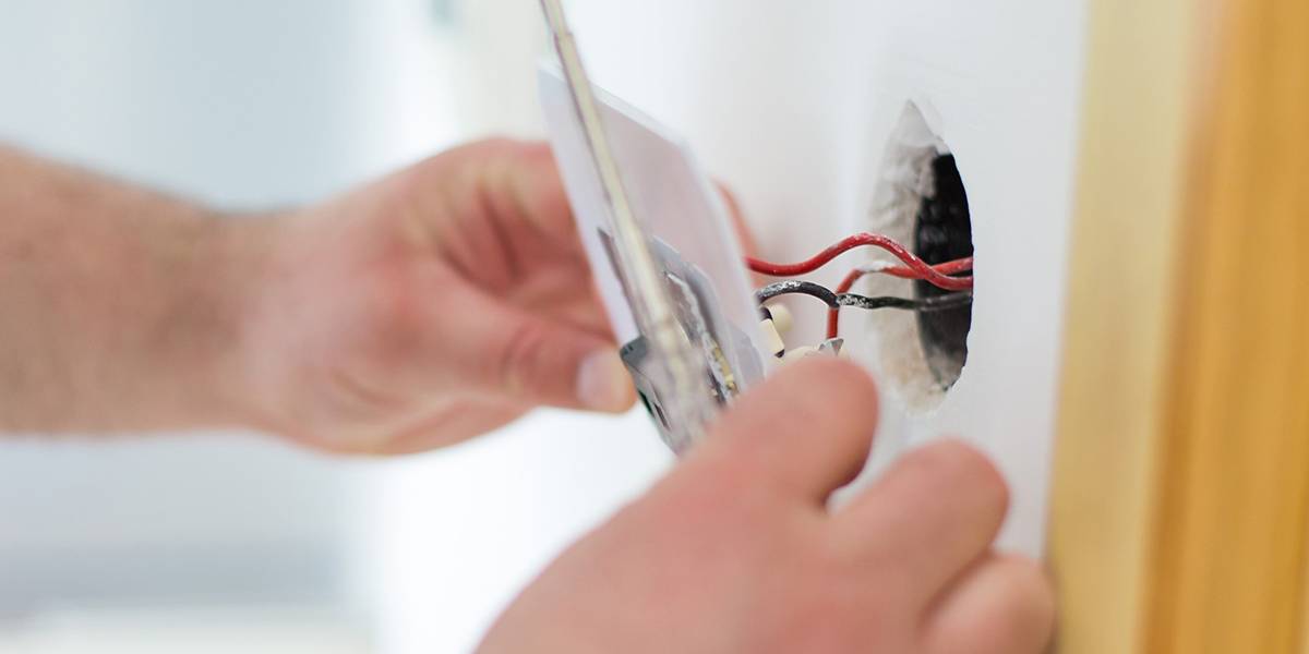 Electrician in Southampton and Hampshire.